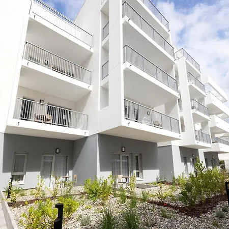 Newly Built Holiday Near The Beach * Royan